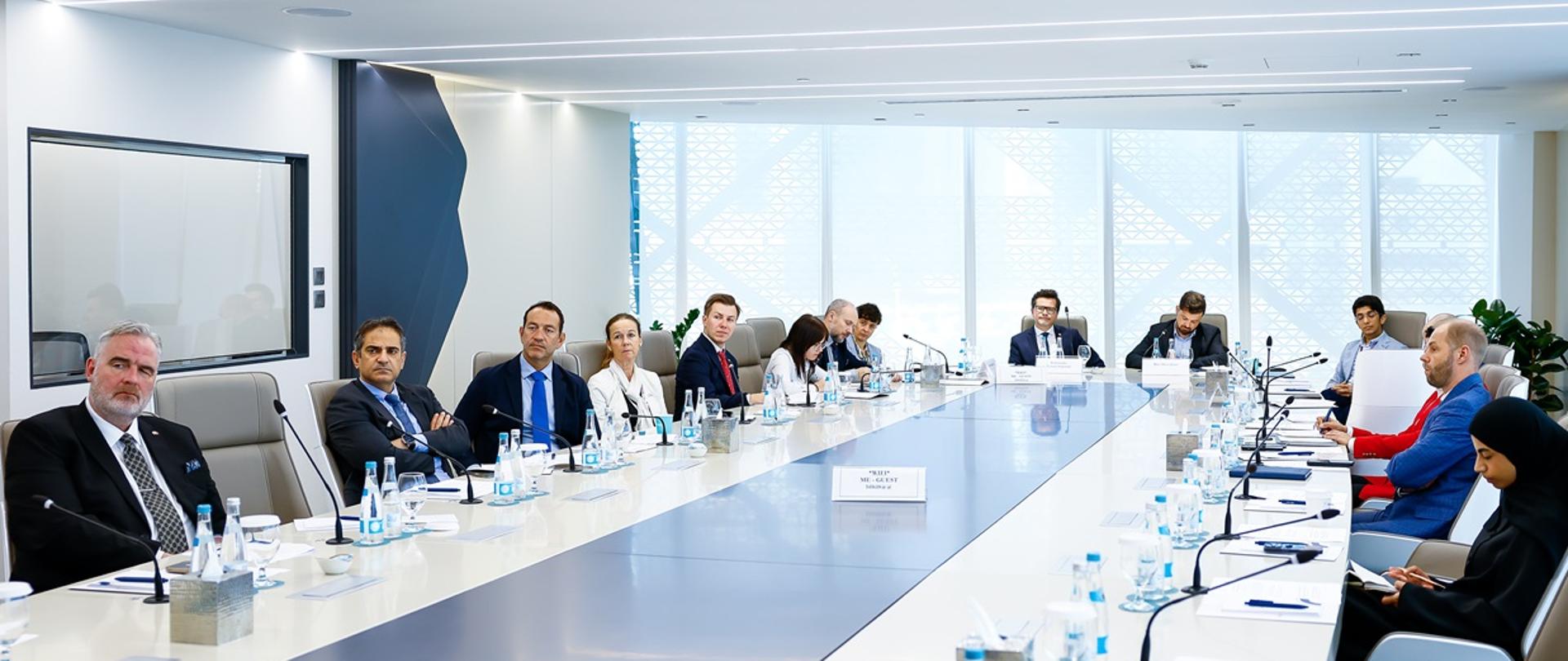 zdjęcie z eksperckich warsztatów nt. walki z dezinformacją. 