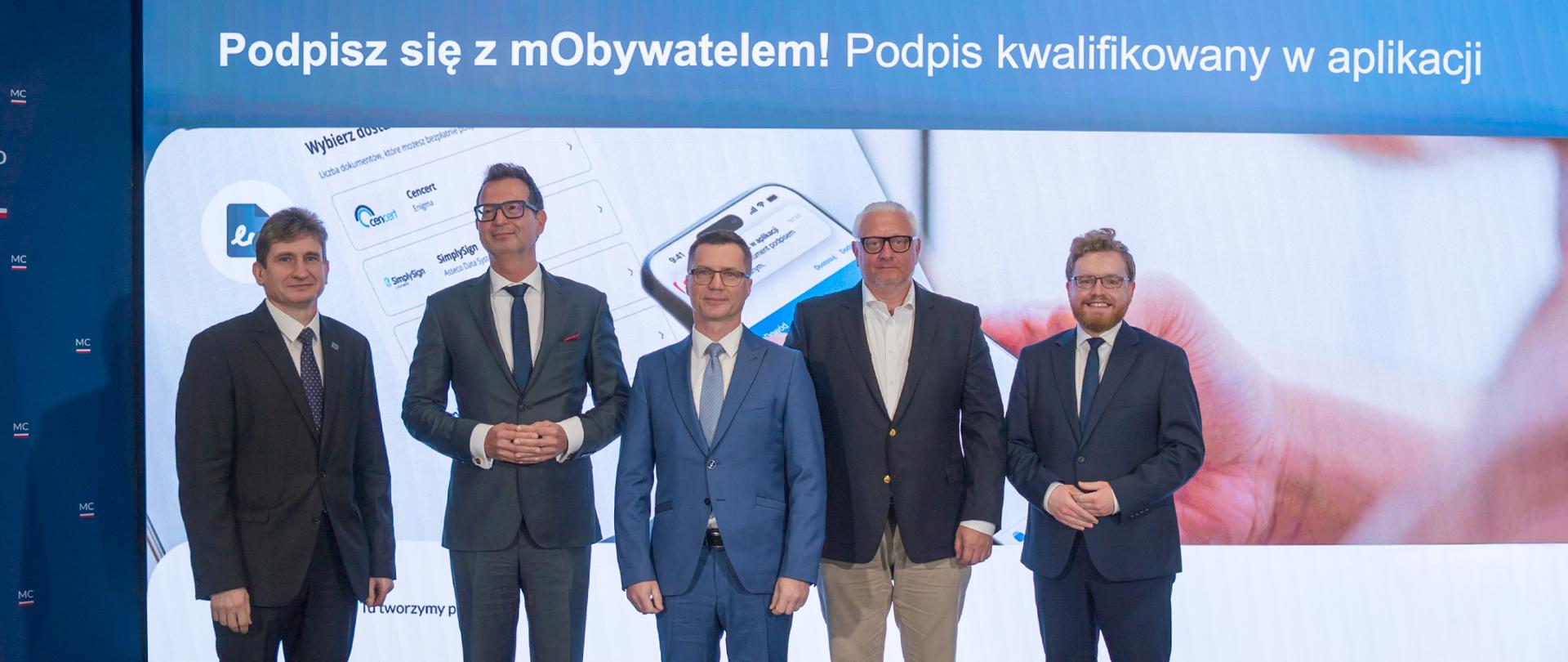 Podpisz się z mObywatelem. Podpis kwalifikowany teraz bezpłatnie w aplikacji