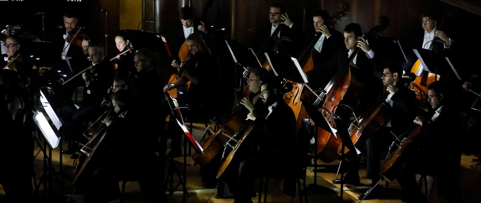 U sali Beogradske filharmonije održan je koncert Varšava, tokom kog su domaći muzičari, zajedno s gošćama 