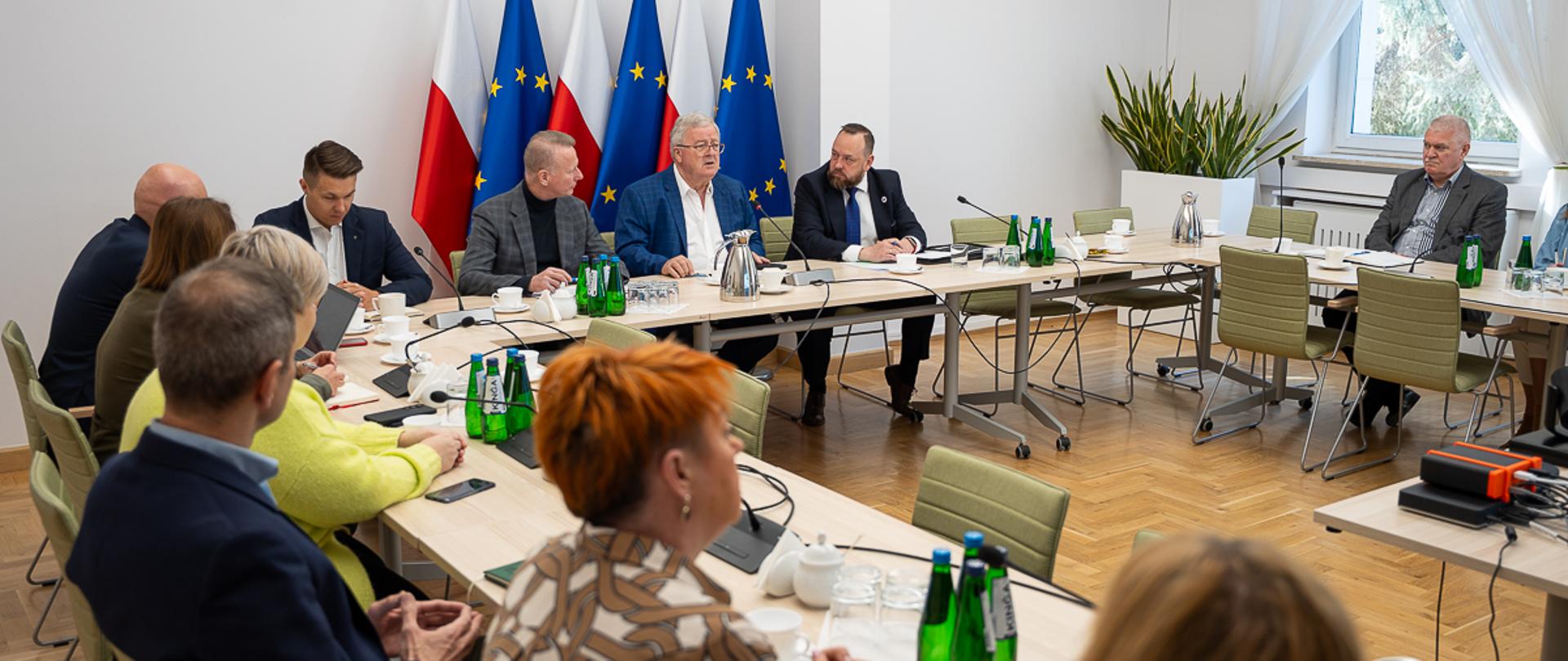 Posiedzenie Zespołu Zarządzania Kryzysowego w MRiRW (fot. MRiRW)