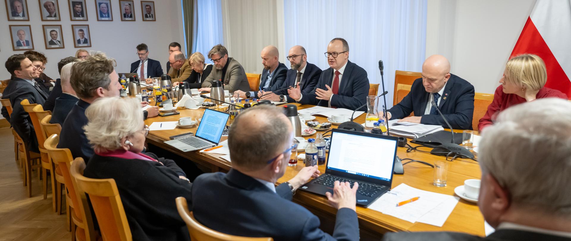 Spotkanie z wybitnymi prawnikami dotyczące projektu ustaw o przywróceniu ładu konstytucyjnego w sądownictwie