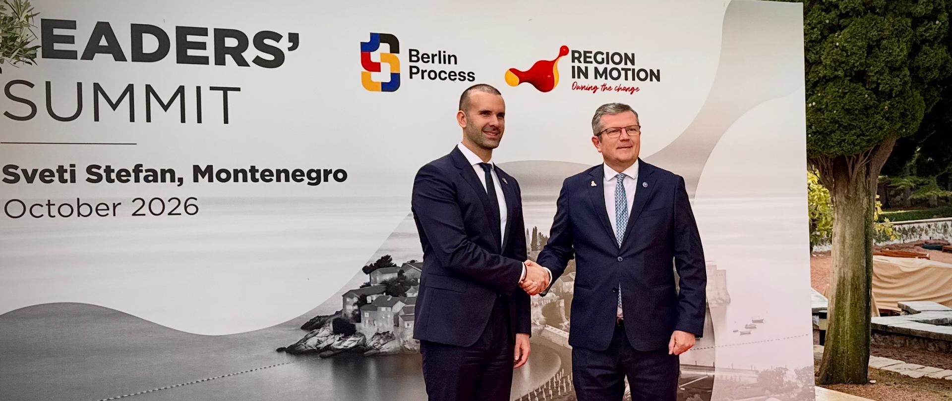 A handshake with Deputy Minister Marcin Bosacki 