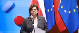 zdjęcie minister Izabeli Leszczyny z konferencji prasowej dot. listy leków refundowanych