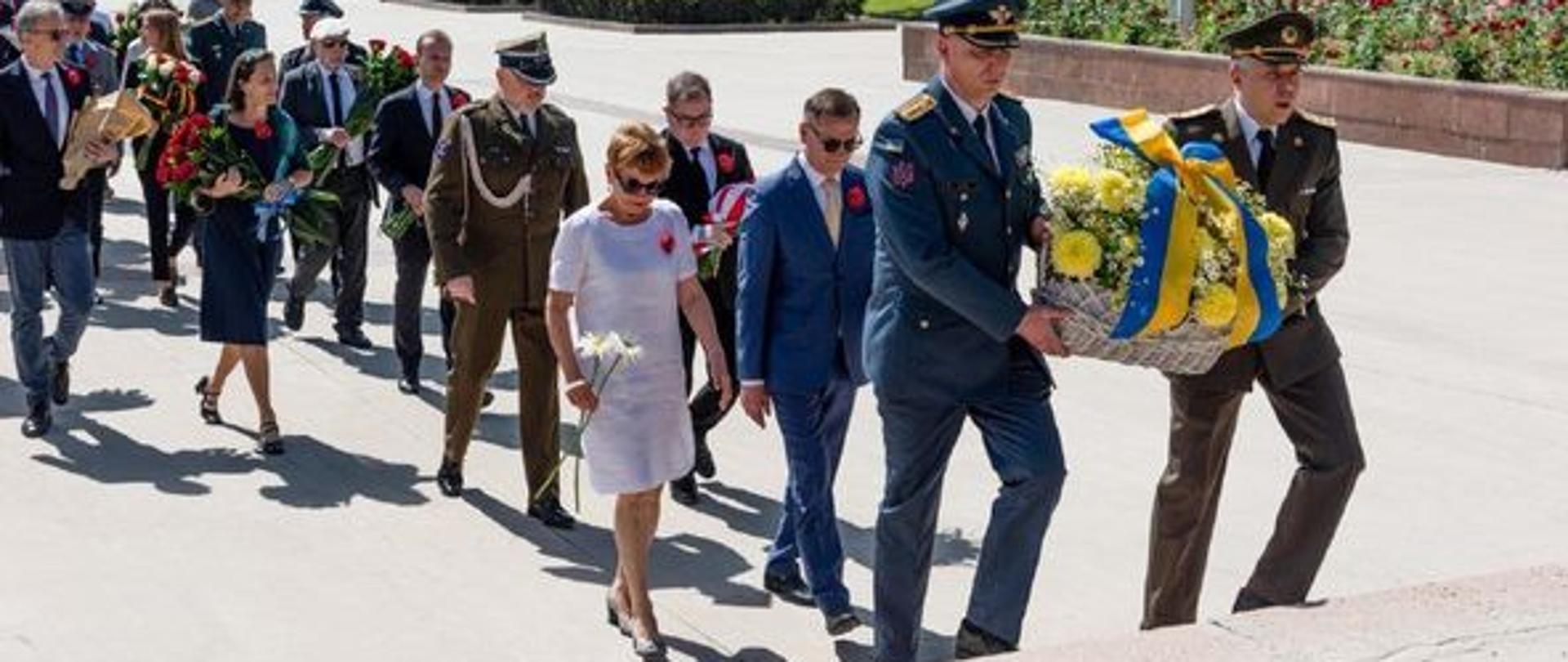 Uczczenie_ofiar_II_wojny_światowej_w_Taszkencie