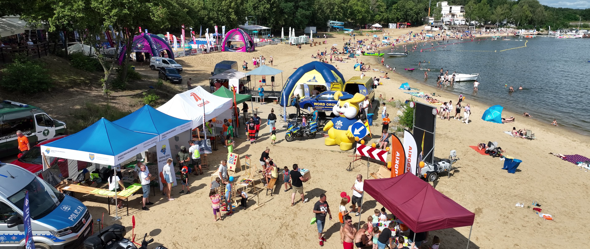 Piknik "Z nami bezpiecznie" nad Jeziorem Nyskim