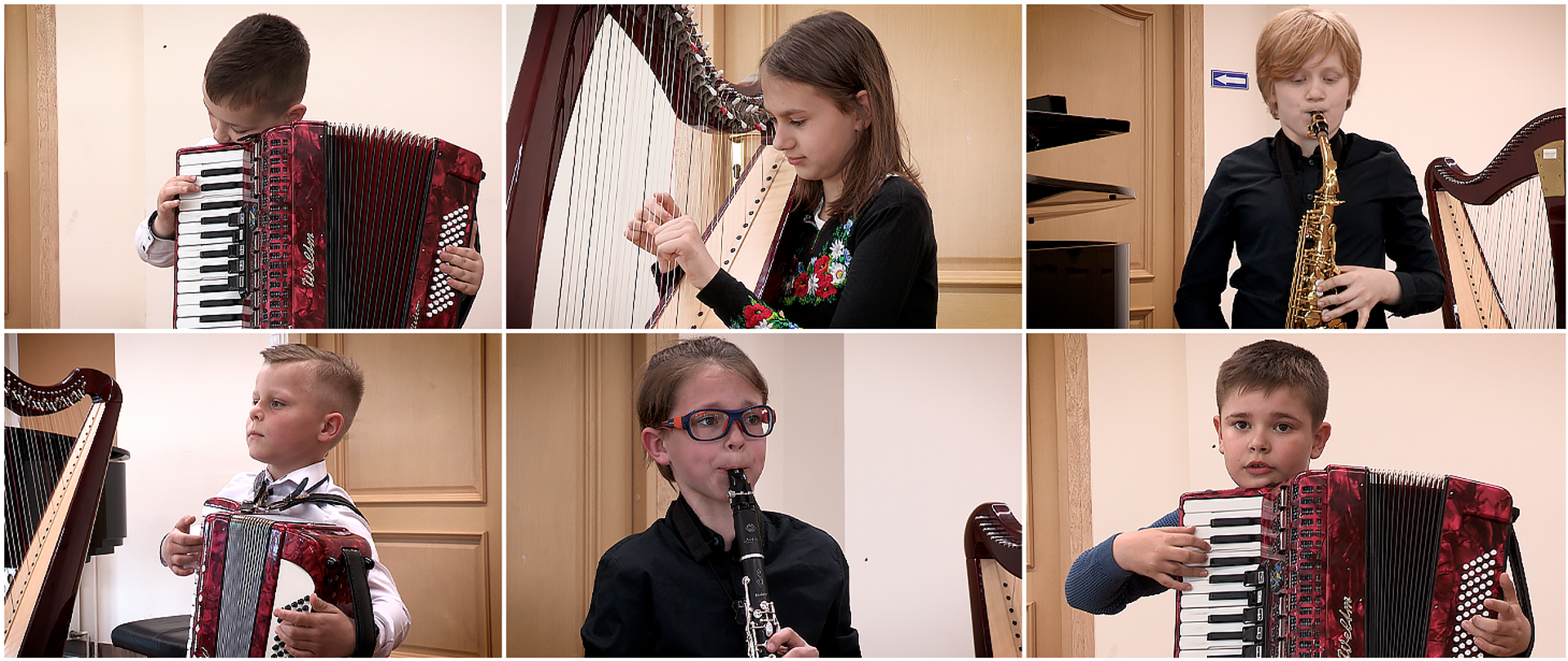 Kolaż 6 zdjęć - dzieci grają na instrumentach muzycznych. W górnej części trzy zdjęcia - od lewej chłopiec gra na akordeonie, dziewczynka na harfie i chłopiec na saksofonie. W dolnej części także trzy zdjęcia - trzej chłopcy grają kolejno od lewej na akordeonie, klarnecie i akordeonie,