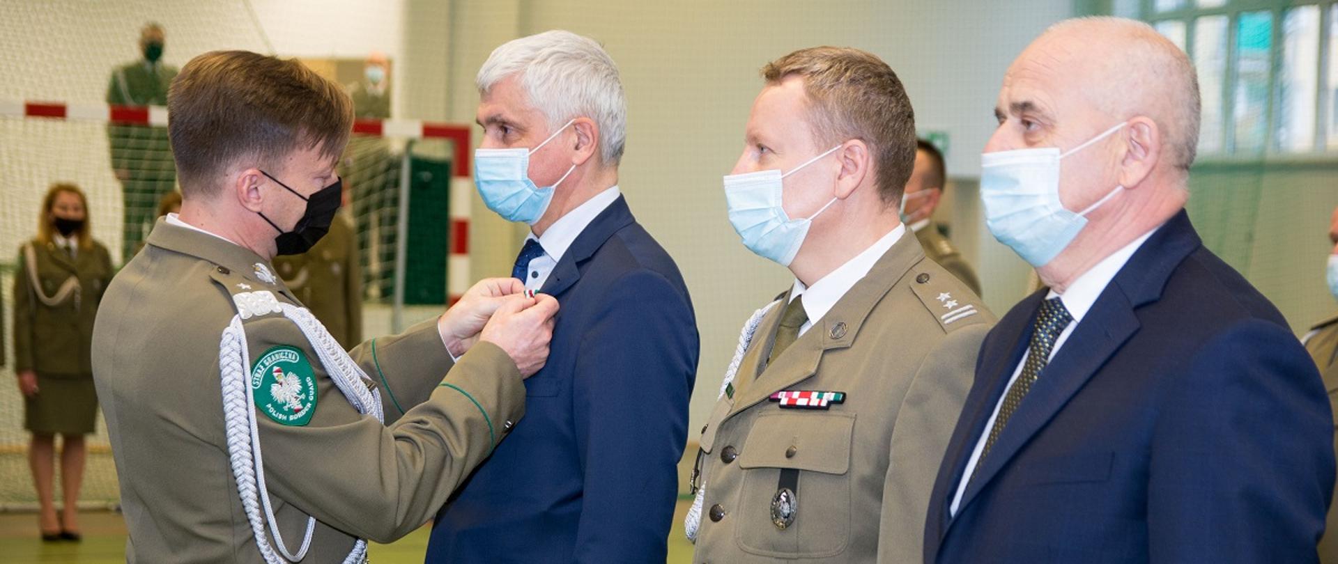 Uroczysta zbiórka Straży Granicznej z okazji Narodowego Święta Niepodległości 