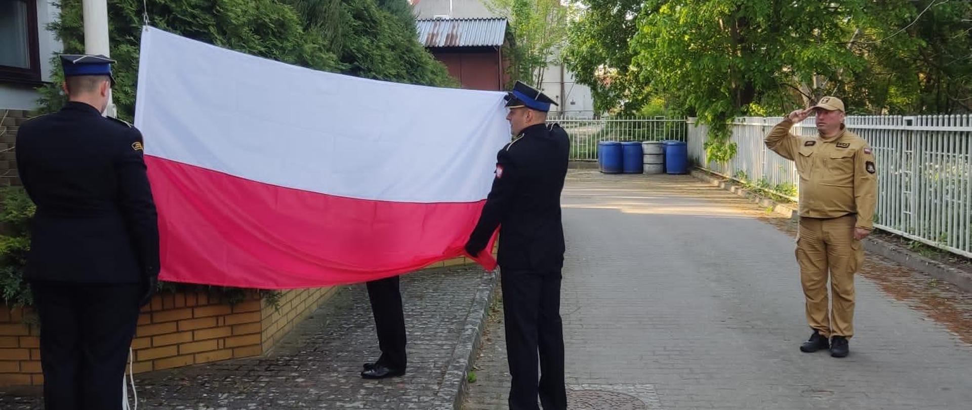 2 maja - Dzień Flagi Rzeczpospolitej Polskiej