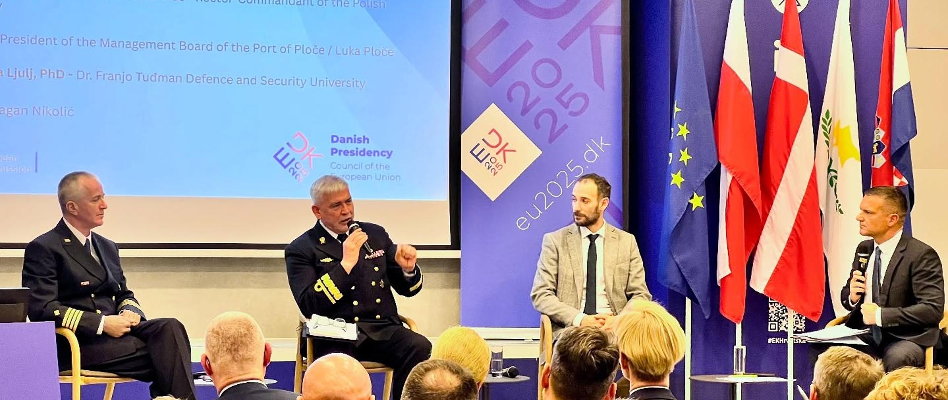 Sudionici konferencije pod nazivom „Pomorska sigurnost i zaštita kritične pomorske infrastrukture“