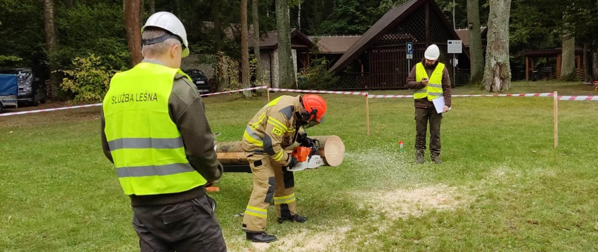 UDZIAŁ STRAŻAKÓW Z JRG NR 5 W ŁAPACH W ZAWODACH DRWALI „O SREBRNĄ SIEKIERĘ NADLEŚNICZEGO NADLEŚNICTWA RUDKA"