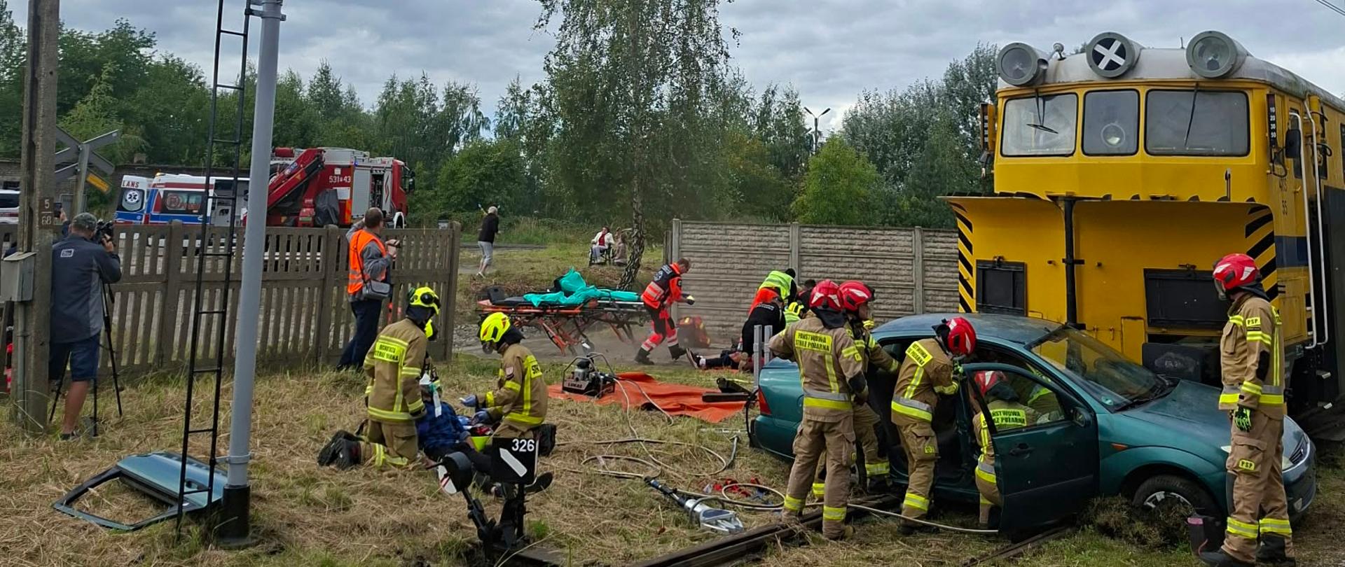 Strażacy podczas ćwiczeń