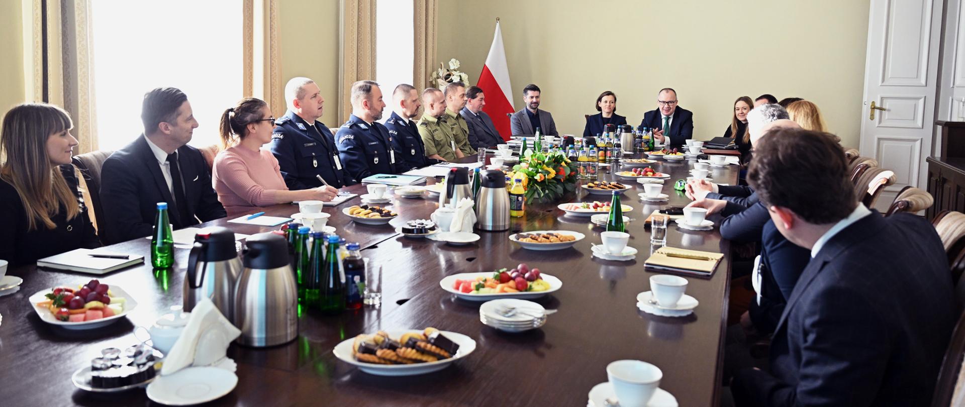 Spotkanie w sprawie wdrożenia Krajowego Planu Przeciwdziałania Przestępstwom Przeciwko Wolności Seksualnej i Obyczajności na Szkodę Małoletnich