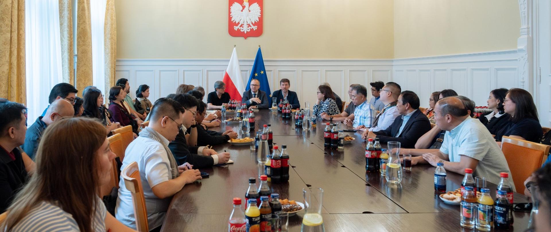 Minister Sprawiedliwości gościł przedstawicieli filipińskiej kadry naukowej