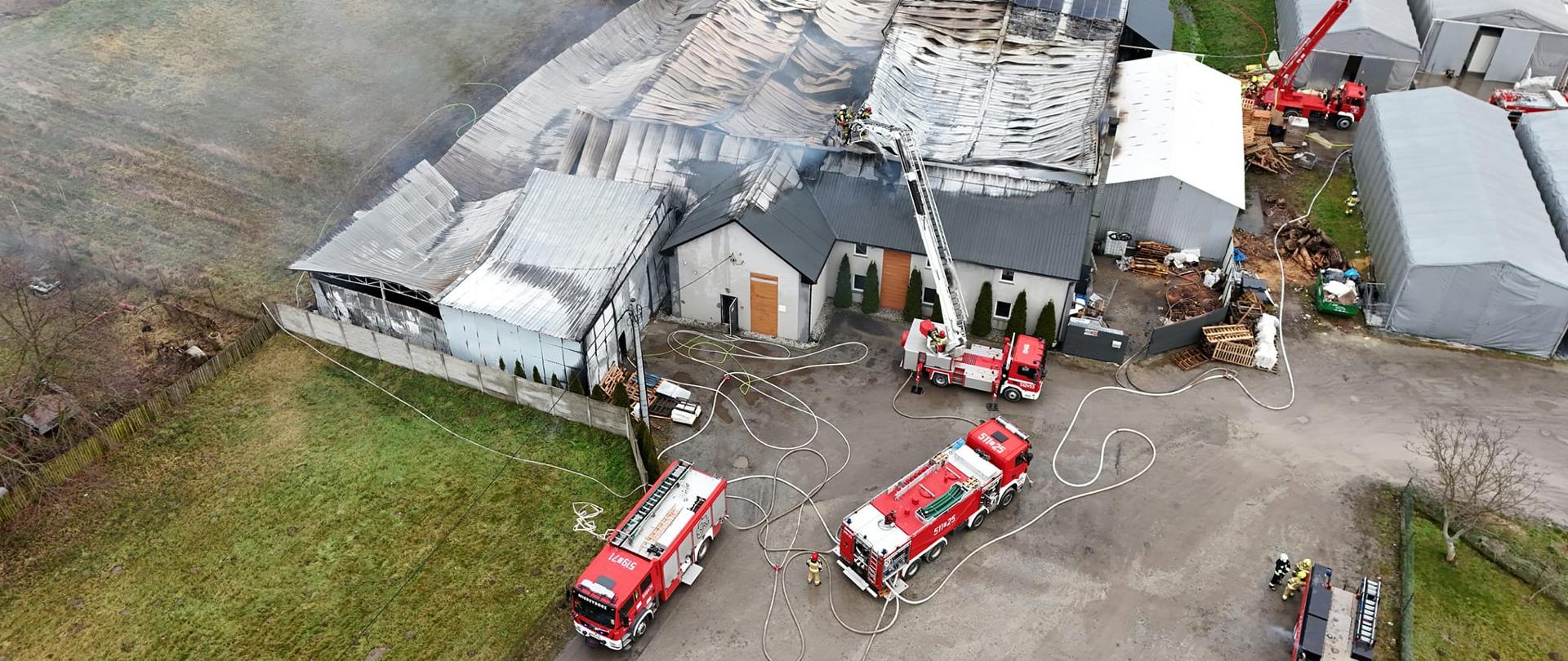 Pożar hali magazynowej