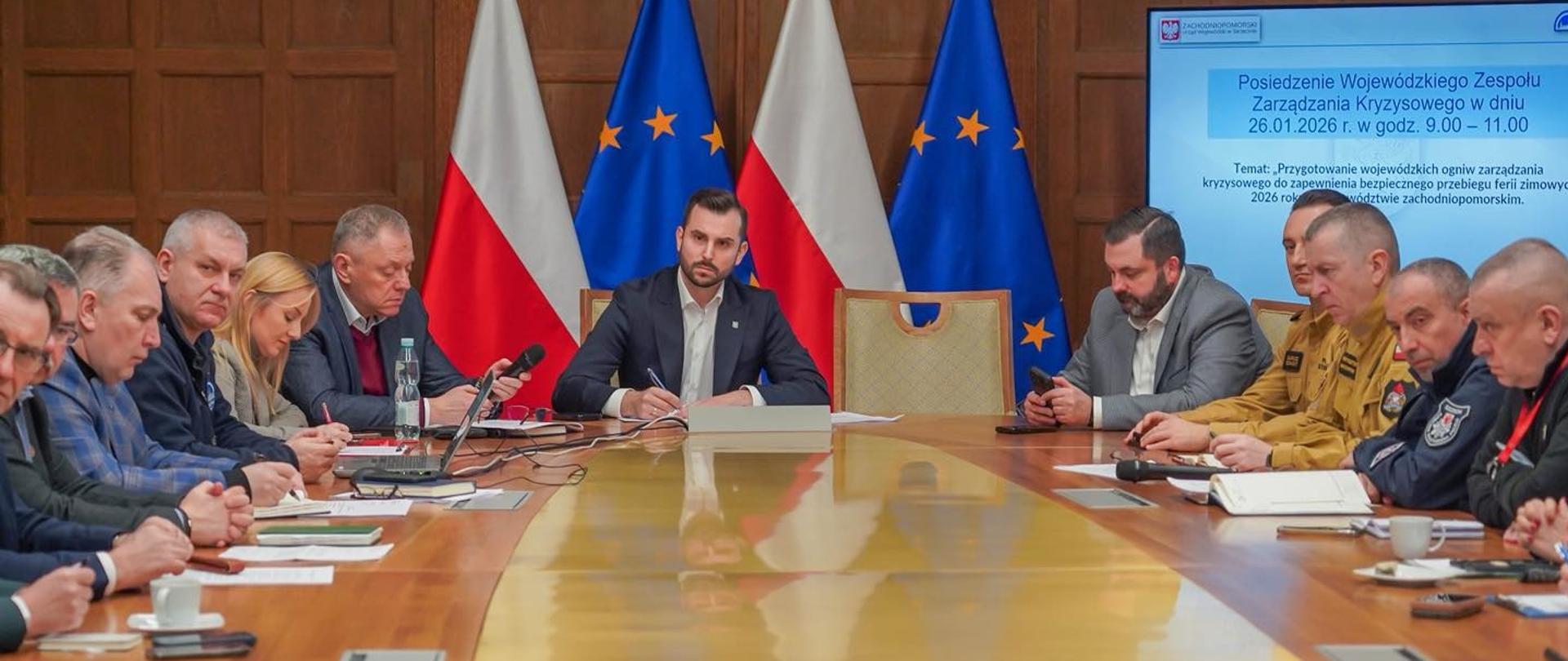 wicewojewoda i przedstawiciele służb oraz instytucji 