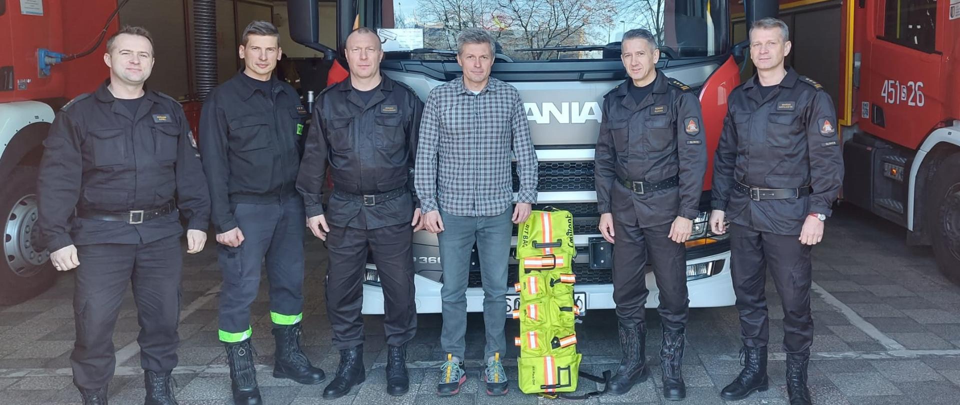 Przekazanie sprzętu dla Jednostki Ratowniczo Gaśniczej PSP w Gliwicach