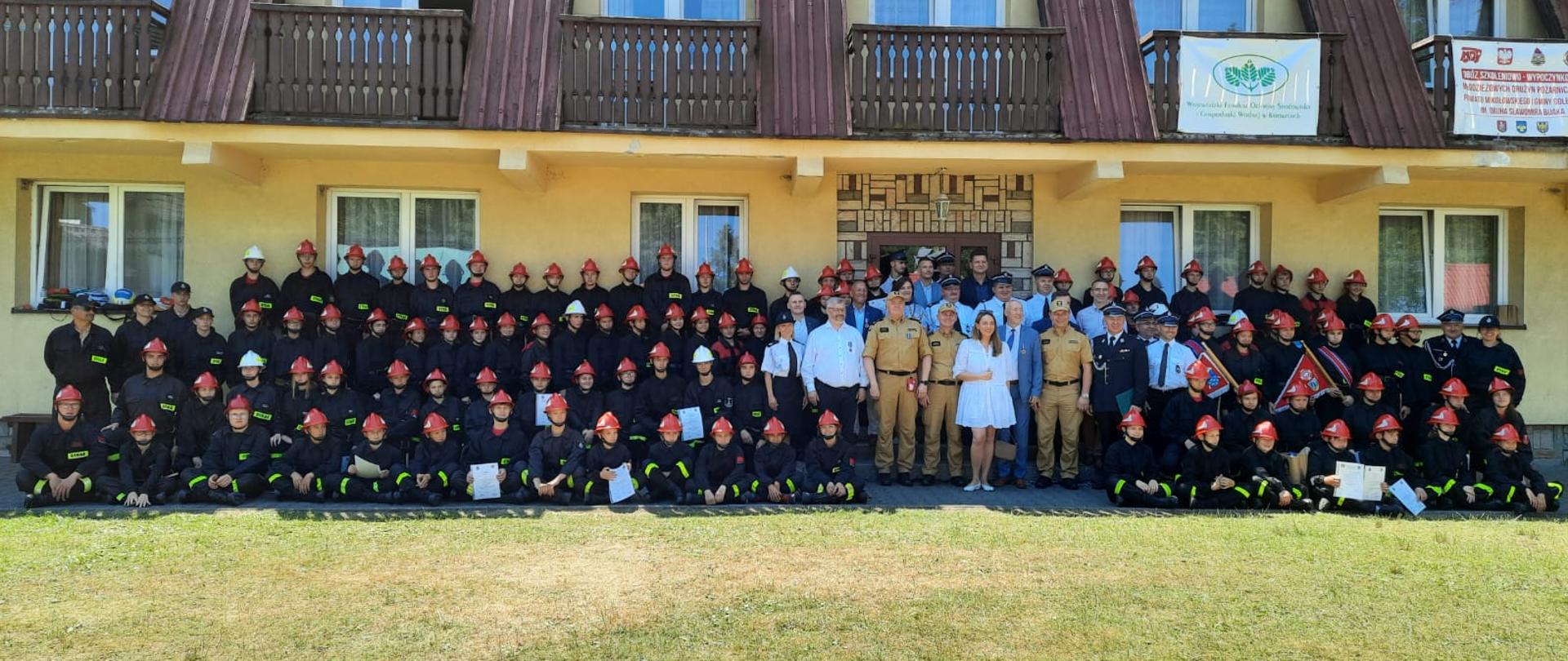 Zakończenie obozu szkoleniowego Młodzieżowych Drużyn Pożarniczych powiatu mikołowskiego i gminy Goleszów im. dh. Sławomira Bijaka