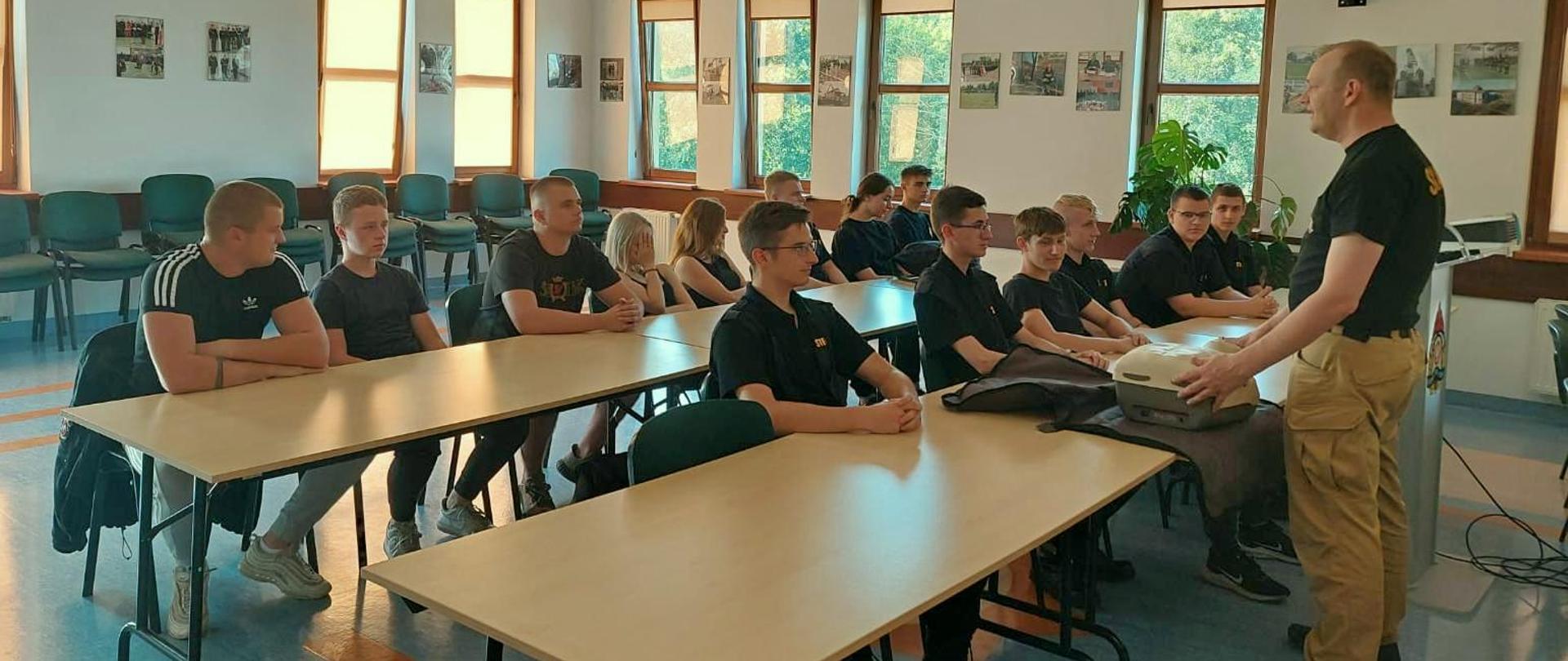 Szkolenie z Pierwszej Pomocy dla IV kl "Agrobiznes" z ZSCKR w Sokołowie