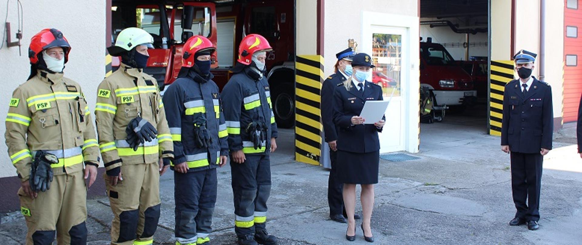 Uroczysta zbiórka na placu KP PSP Świdwin