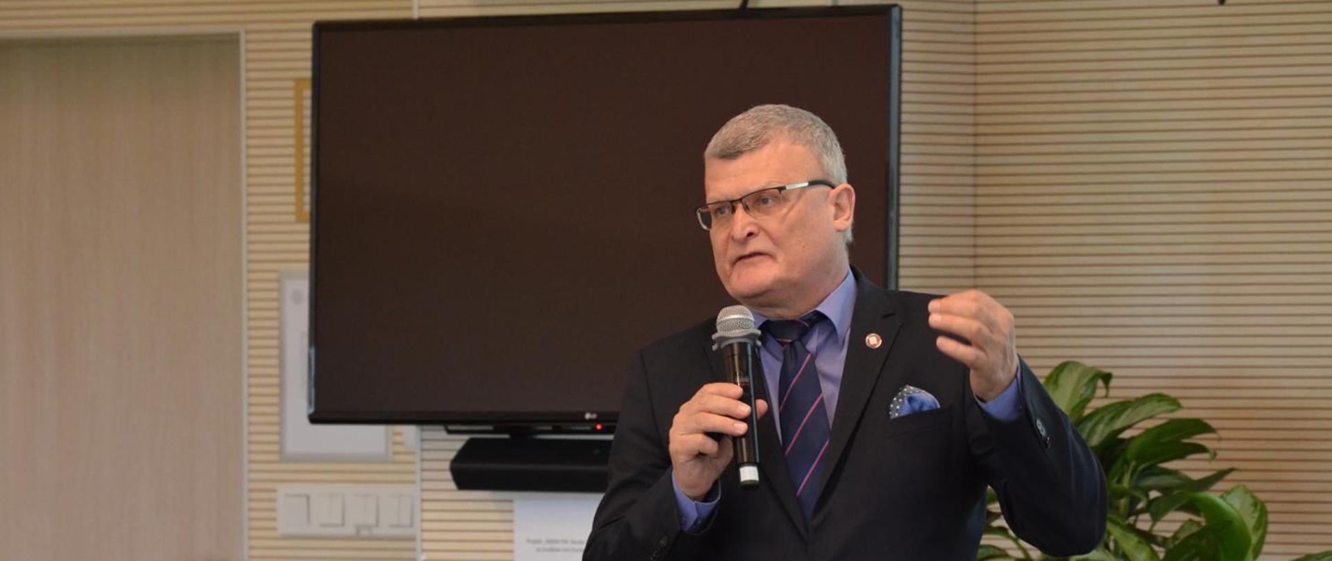 Problemy jakości powietrza wewnętrznego w Polsce