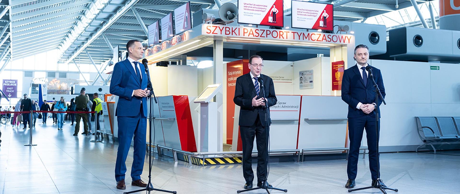 na zdjęciu widać uczestników konferencji.