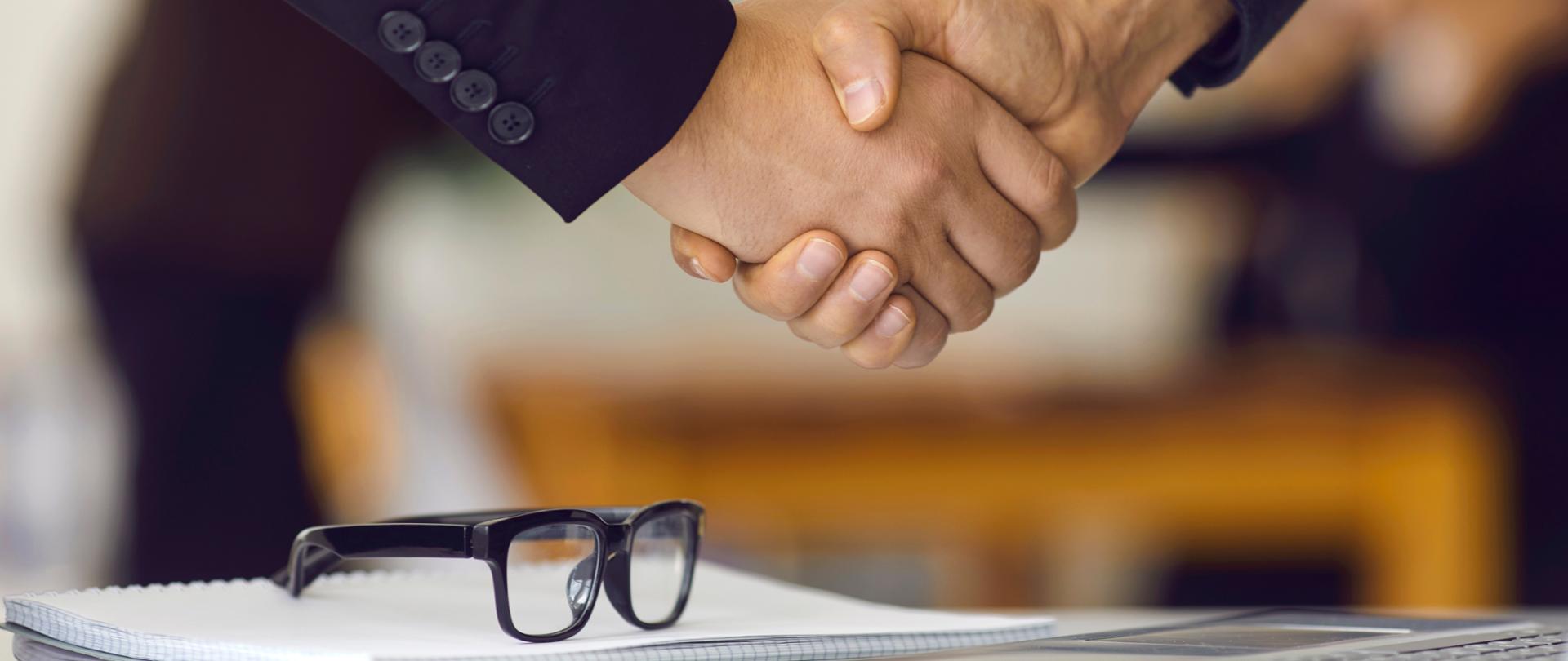 ogłoszenie o pracę