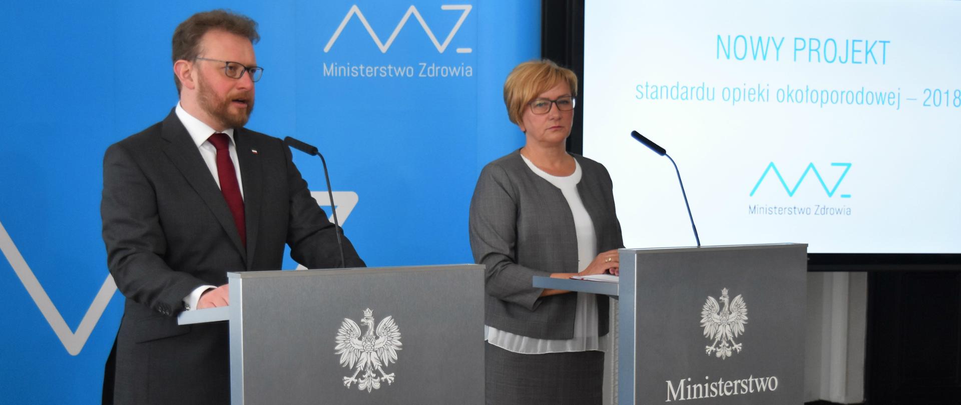 Minister zdrowia Łukasz Szumowski wraz z wiceminister Józefą Szczurek-Żelazko przedstawili dziś propozycje nowych standardów okołoporodowych.