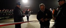 Zdjęcie przedstawia uroczystośc przecięcia wstęgi