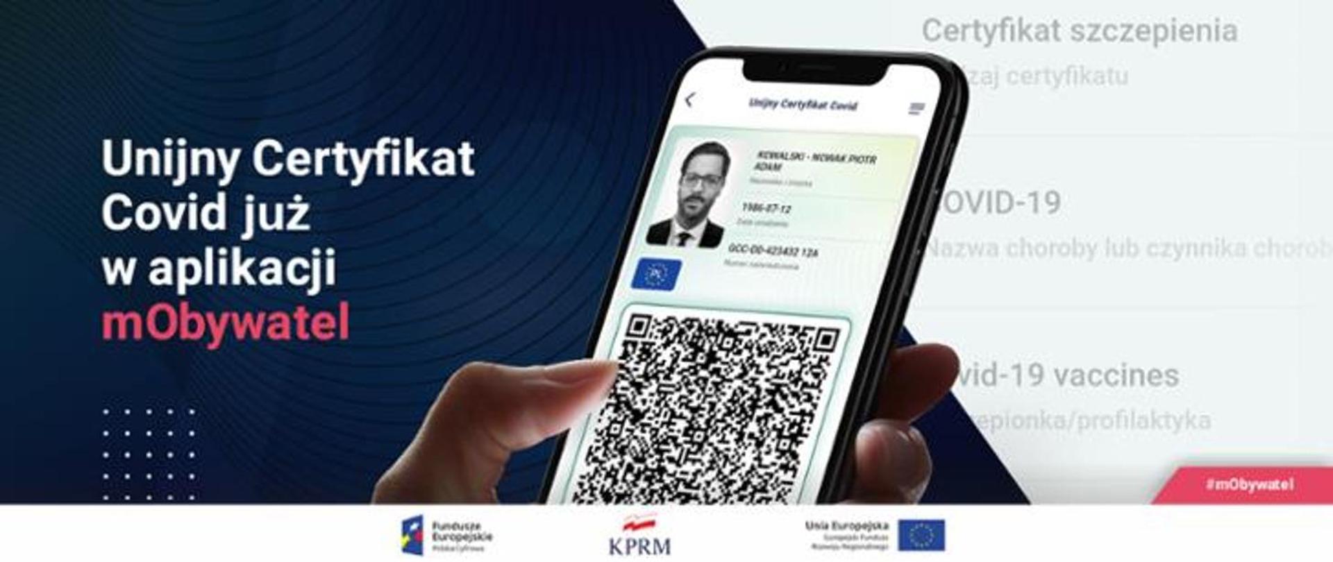 trzymany w dłoni telefon z wyświetlonym kodem kreskowym