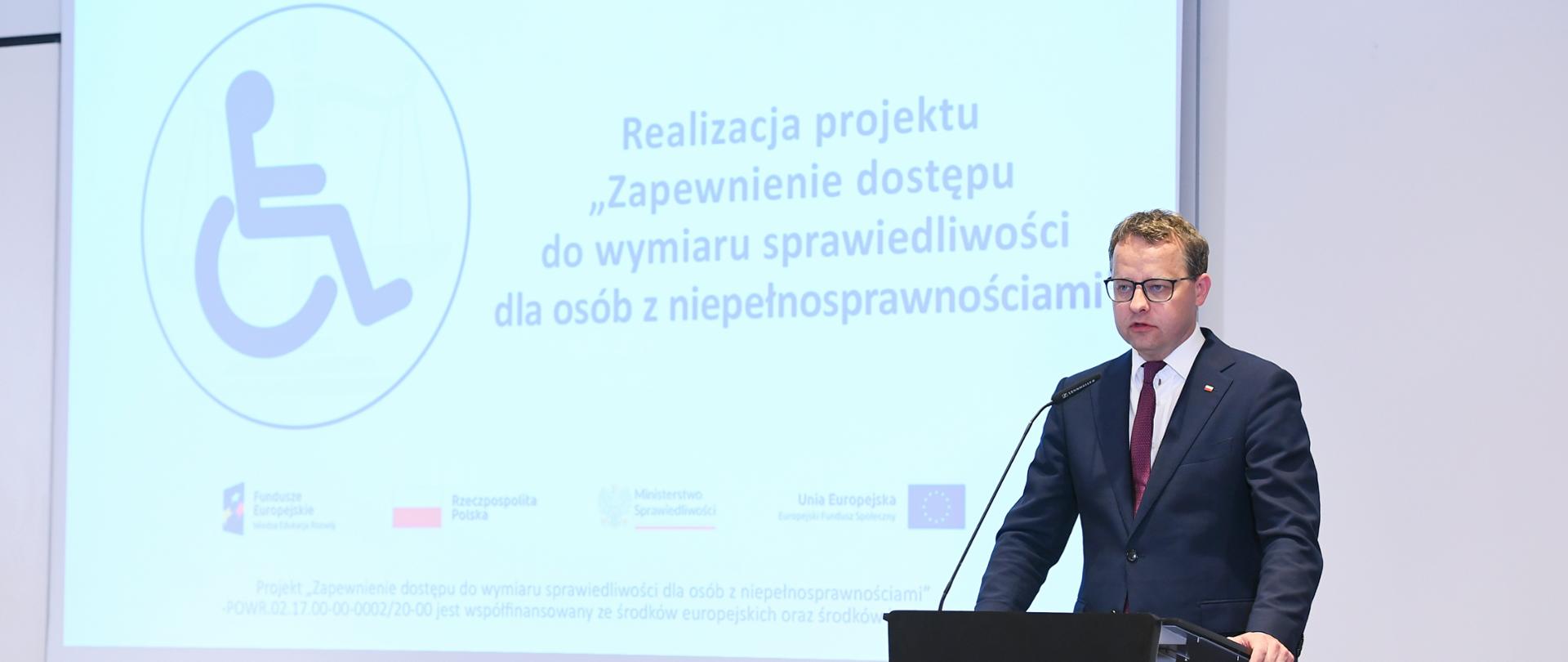 Minister_Romanowski_dostęp_do_wymiaru_sprawiedliwości_niepełnosprawnych