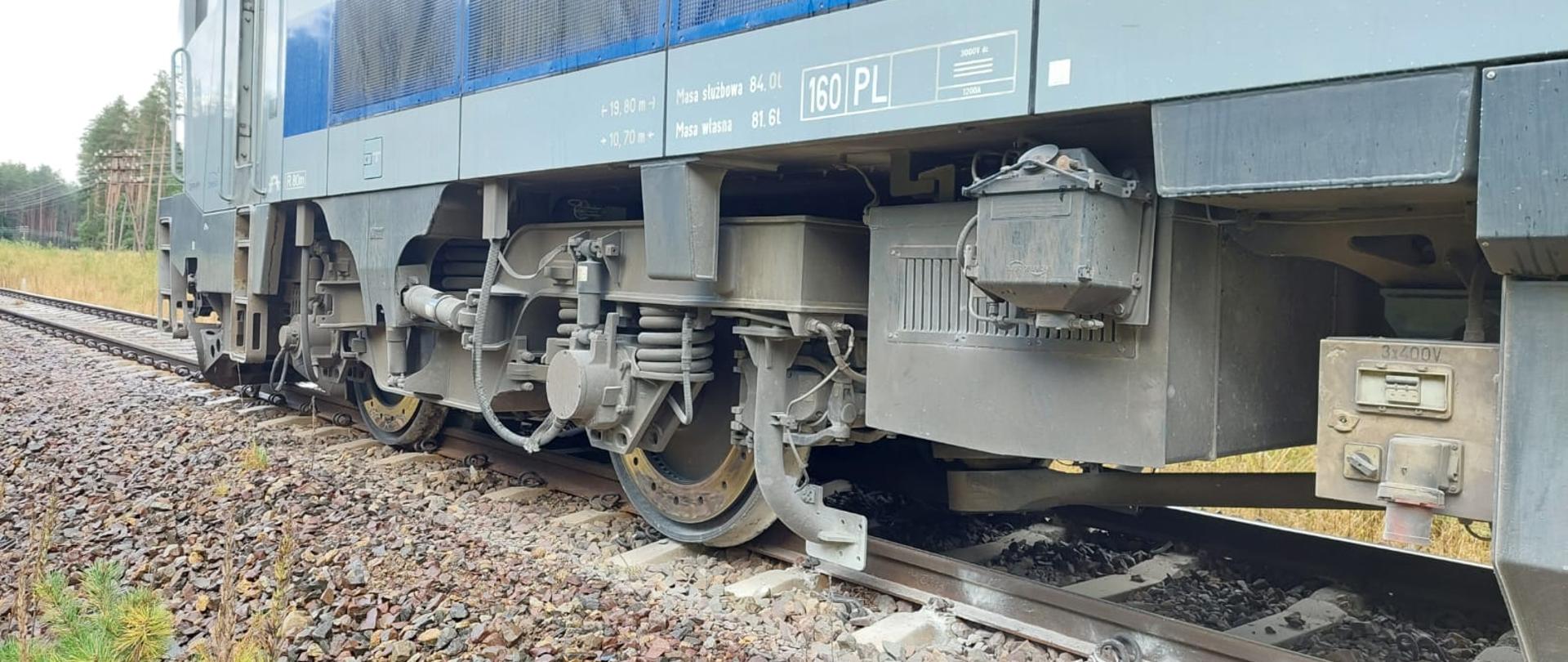 Wykolejony pociąg pasażerski