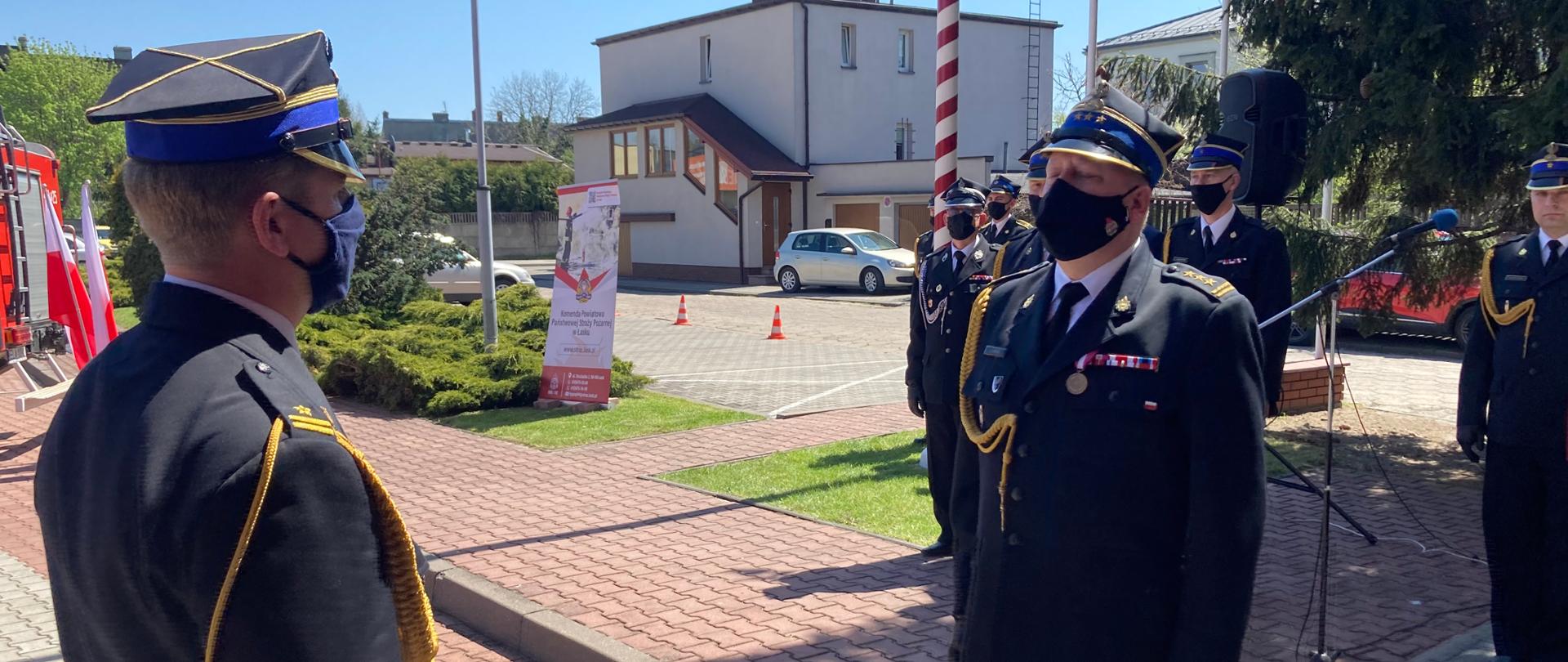 Złożenie meldunku Komendantowi Wojewódzkiemu przez Dowódcę Uroczystości