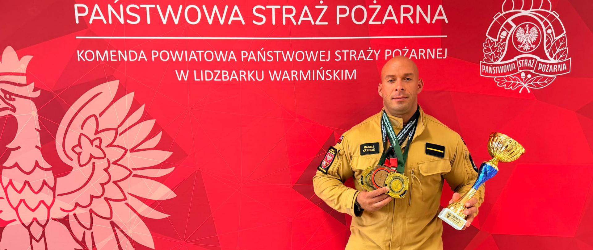Cztery medale i rekordy Polski — sukces strażaka z Lidzbarka Warmińskiego