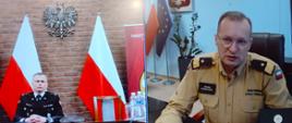 Na zdjęciu widoczny zastępca komendanta głównego PSP uczestniczący w naradzie w trybie wideokonferencji, a po lewej stronie p.o. komendant szkoły, siedzący na tle dwóch flag RP