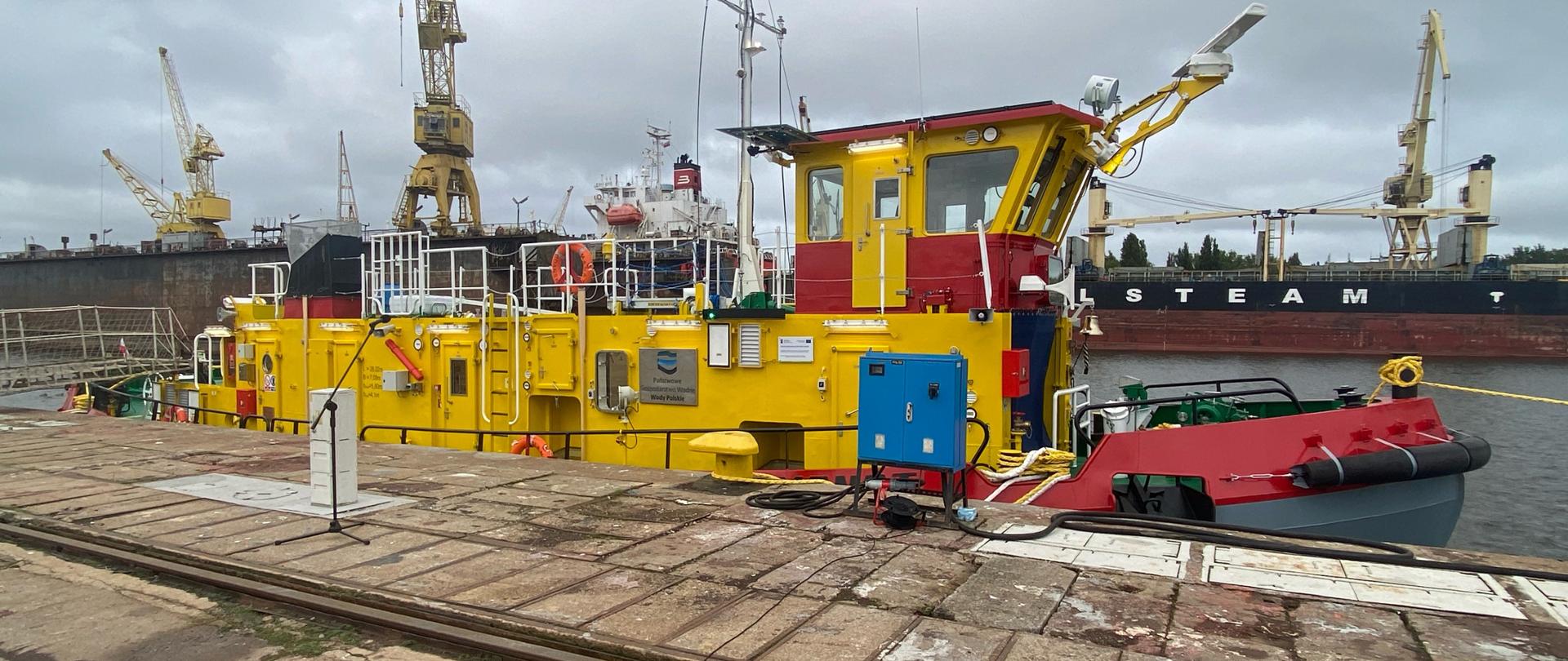 Budowa czterech lodołamaczy dla RZGW Gdańsk zakończona