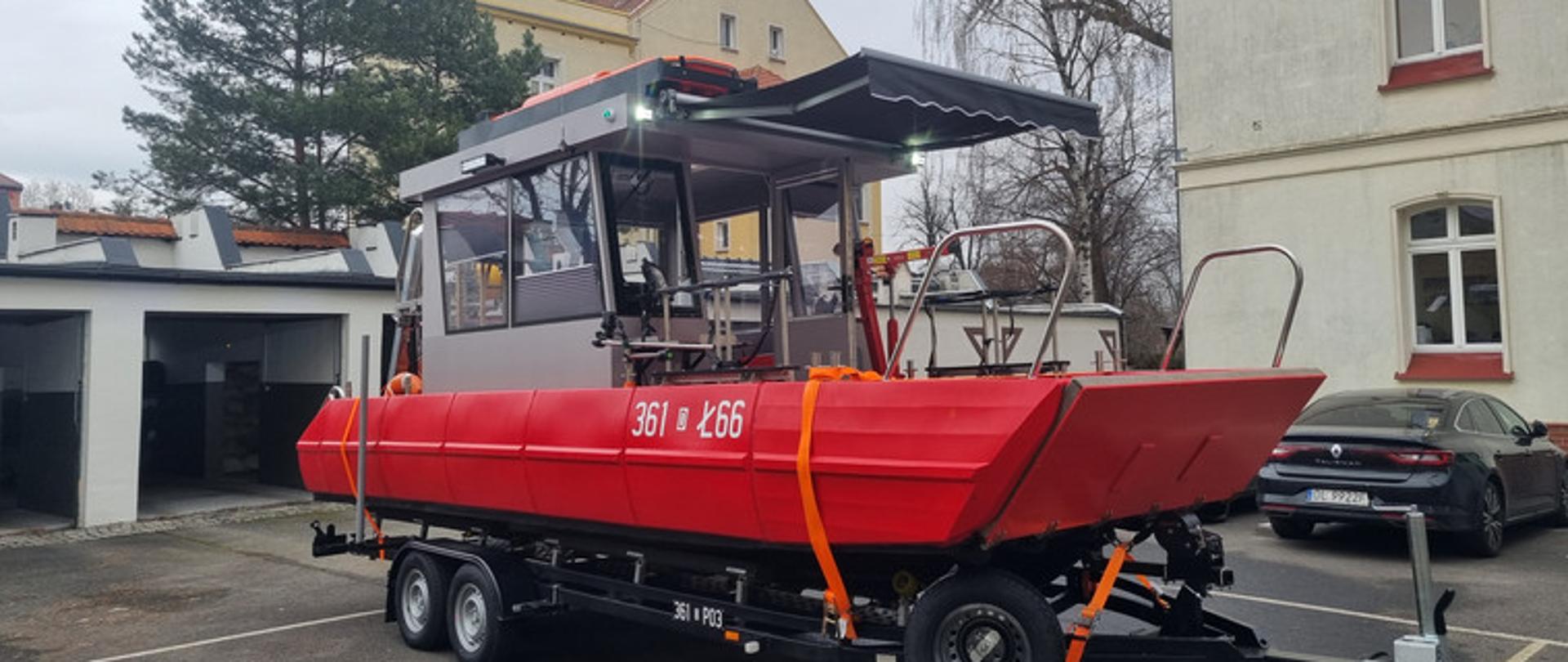Nowa łódź na stanie Jednostki Ratowniczo-Gaśniczej nr 1 w Legnicy
