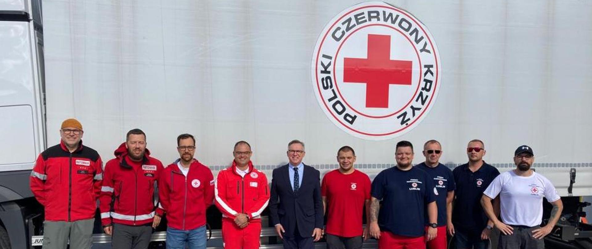 Polski Czerwony Krzyż ruszył na pomoc walczącej z powodziami Słowenii - Ambasador Krzysztof Olendzki z Zespołem PCK w centrum Słoweńskiego Czerwonego Krzyża w Celje