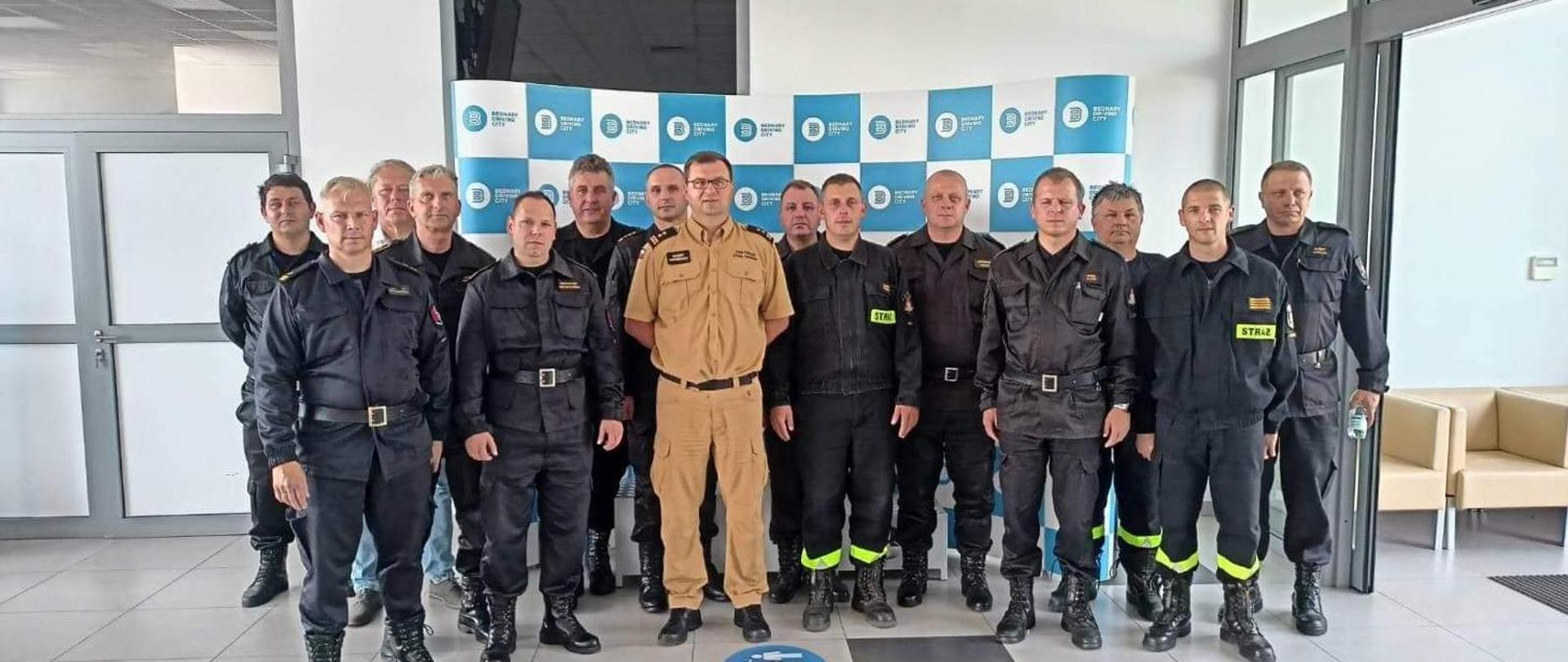 Szkolenie defensywnych technik jazdy w Bednarach