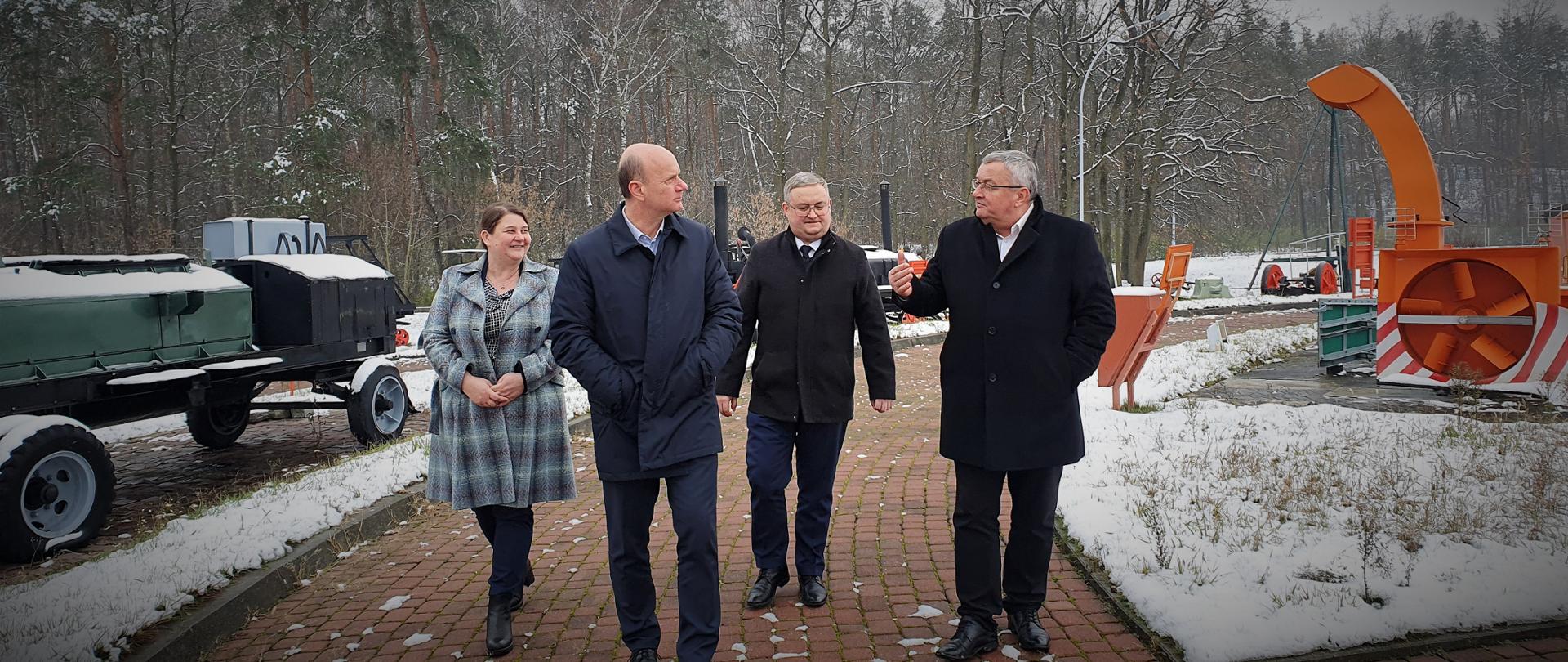 Wizyta Ministra Infrastruktury w Muzeum Drogownictwa