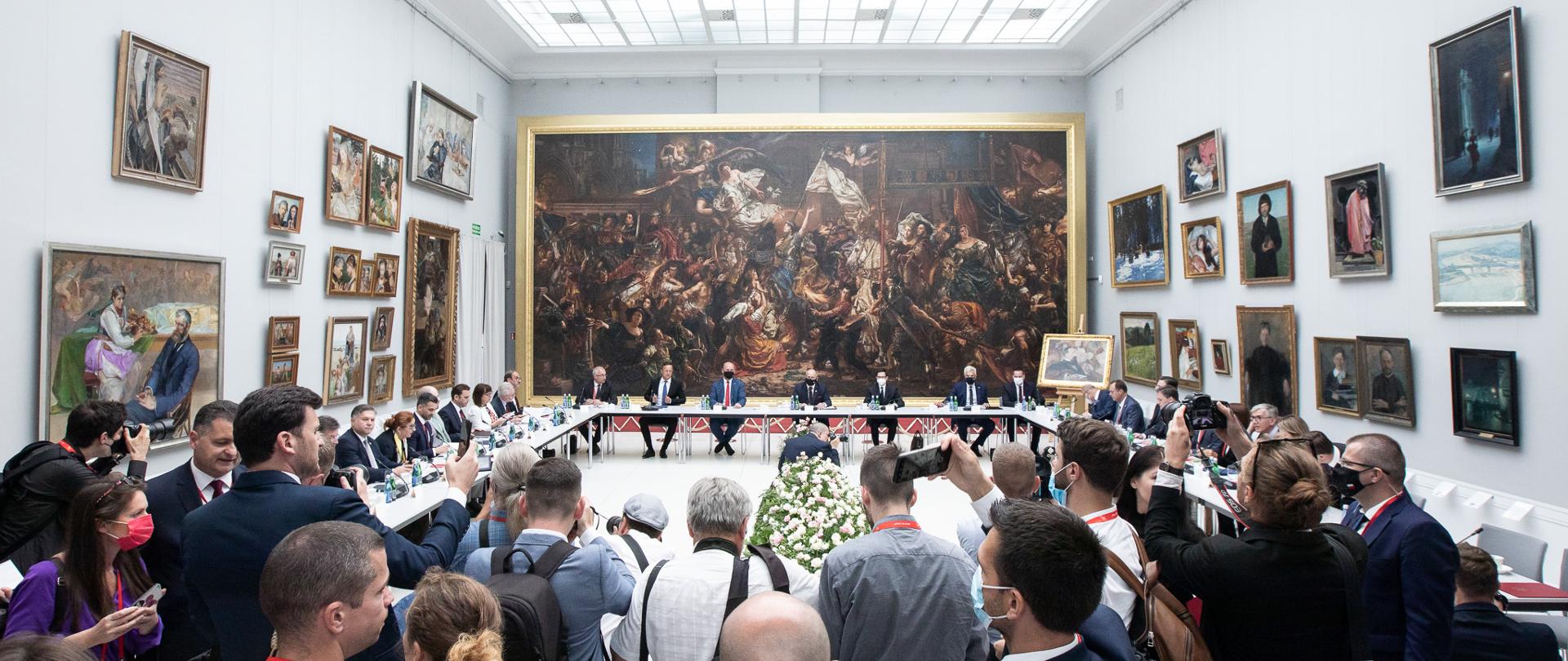 Visegrad Group and Western Balkan ministers meet in Rogalin