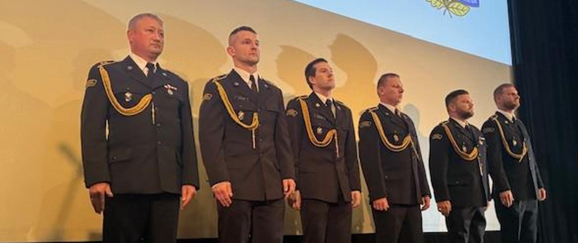 Powiatowe Obchody Dnia Strażaka - Awansowani w korpusie aspiranckim KM PSP Koszalin