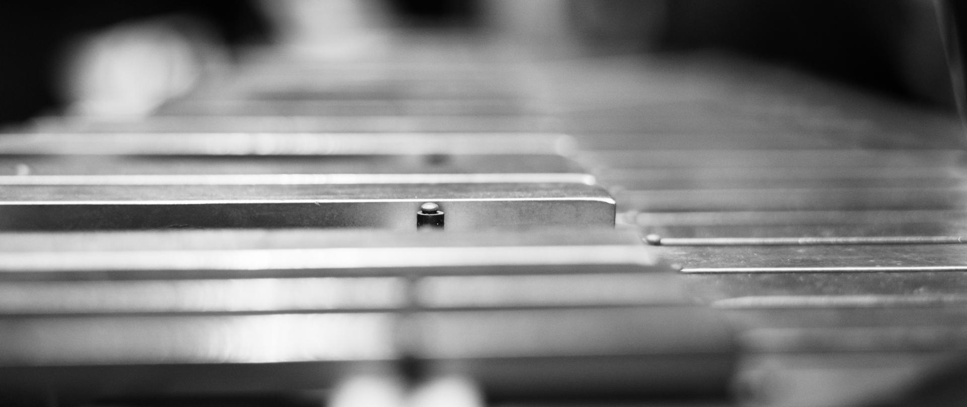 metalowe sztabki wibrafony