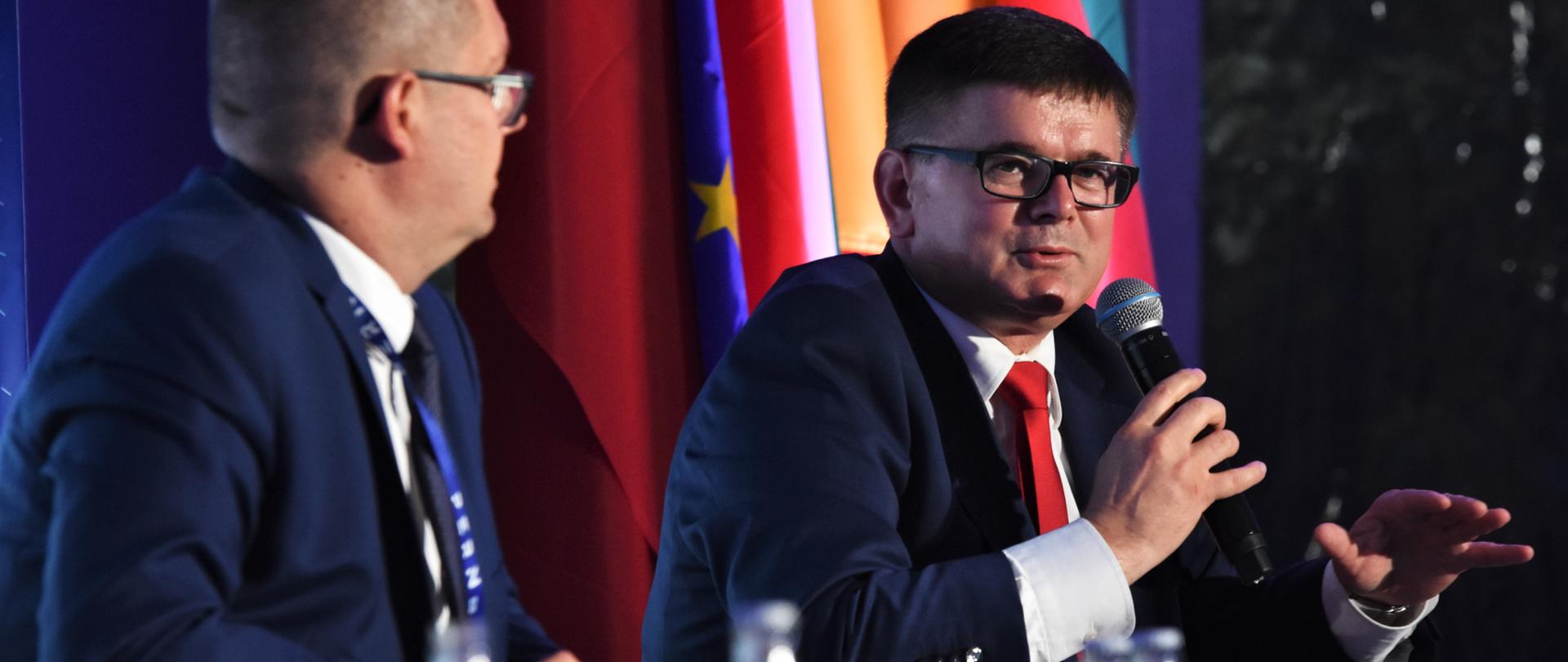 Wiceminister Adam Gawęda