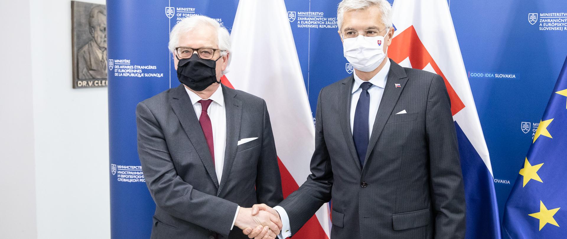 2020.06.05 Bratyslawa , Slowacja . Minister Jacek Czaputowicz . Delegacja Slowacja . Wizyta i spotkanie z minister SZ Slowacja Ivan Korcoka .Fot. Tymon Markowski / MSZ