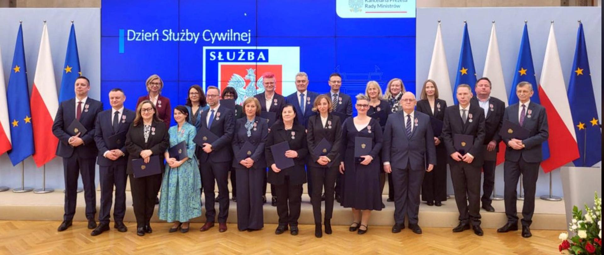 Uczestnicy obchodów Dnia Służby Cywilnej