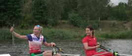 Pani Minister podczas treningu wioślarskiego z brązową medalistką olimpijską Agnieszką Kobus-Zawojską.