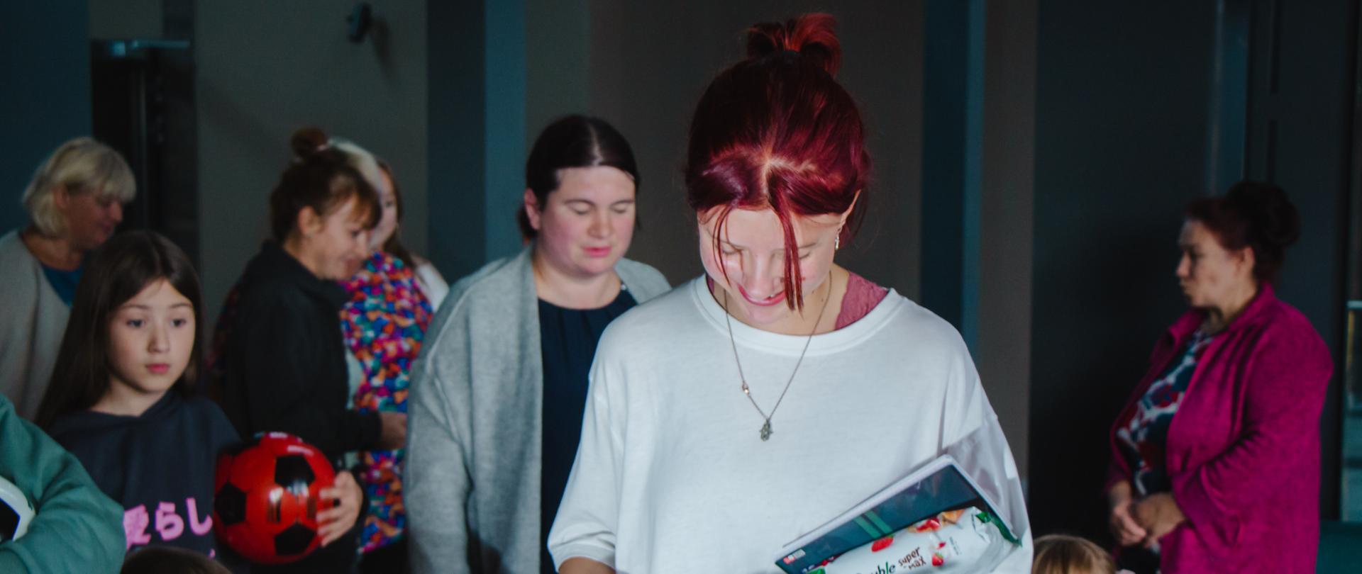 Przekazanie wyprawek szkolnych ukraińskim uchodźcom