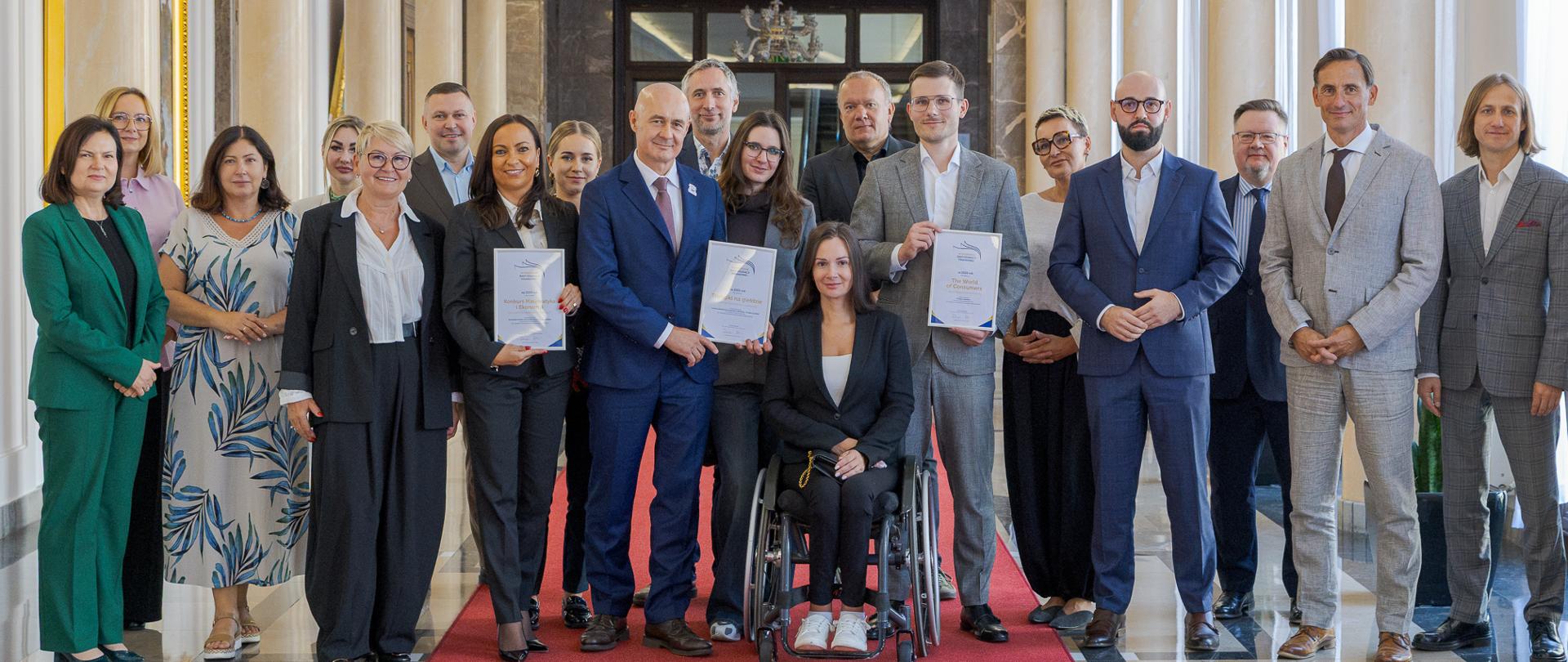 Wyróżnienia Rady Edukacji Finansowej za 2025 rok.