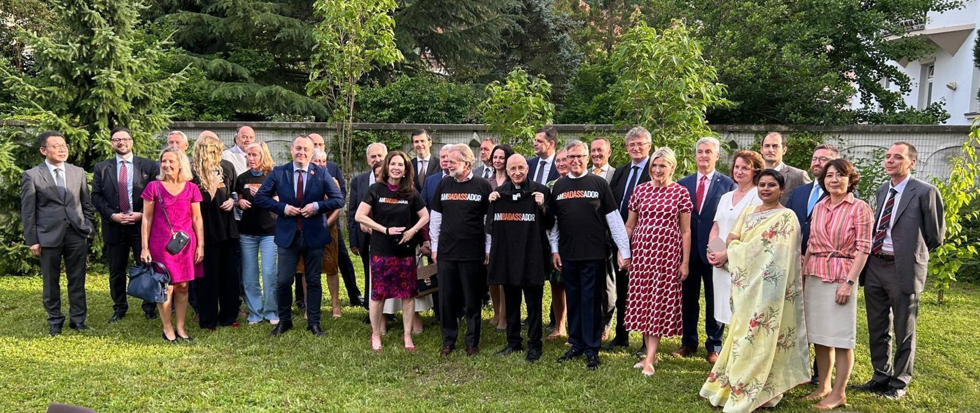 Zahvala Poljski ob poslovilnem srečanju diplomatskega korpusa z veleposlanikom Krzysztofom Olendzkim in Joanno Olendzko ob zaključku službovanja v Sloveniji