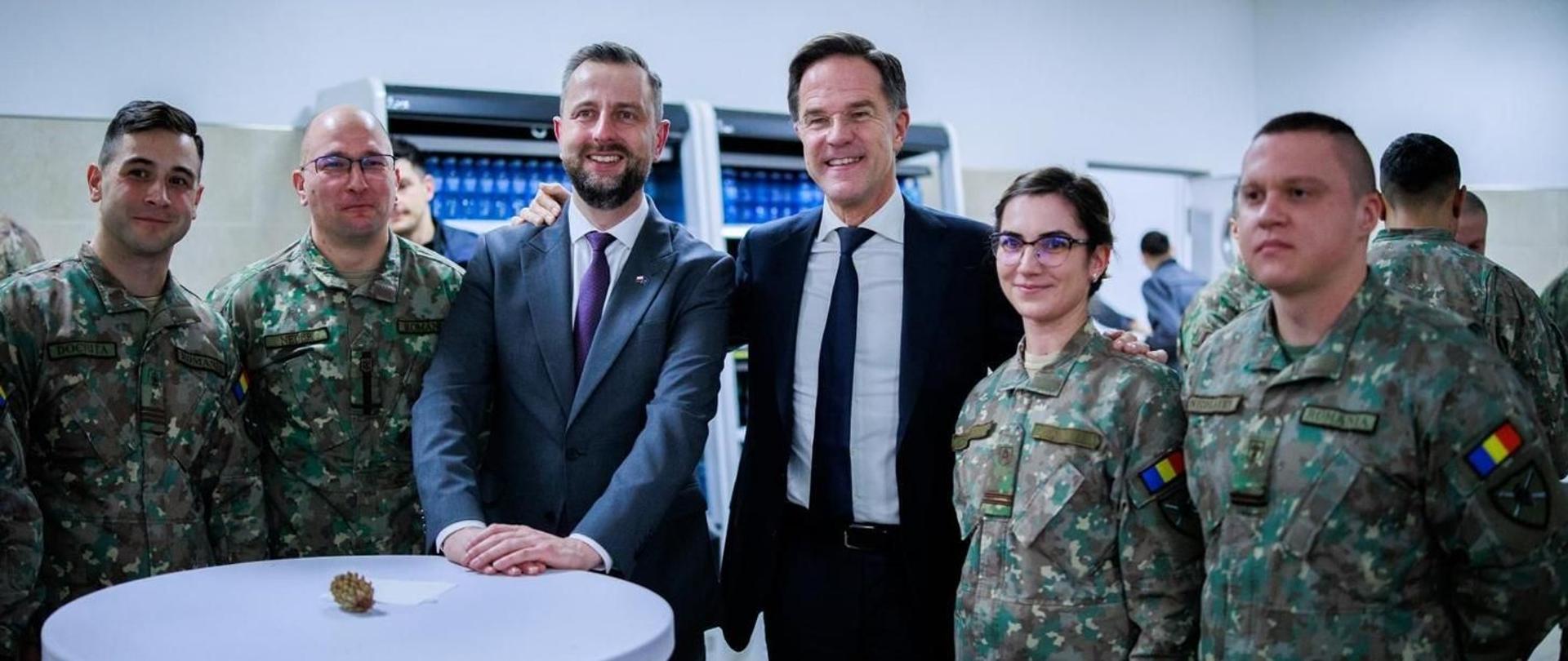 Deputy Prime Minister Kosiniak-Kamysz and NATO leader Mark Rutte visit soldiers of the NATO Forward Land Forces